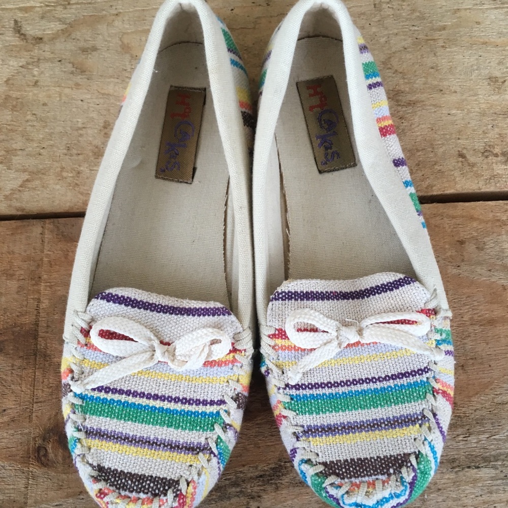 Hot cakes multi colored loafers with bow. Size 6.5